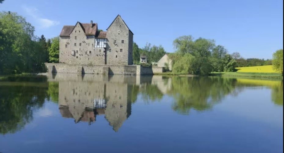 Schloss Brennhausen, Sulzdorf an der Lederhecke, Germany